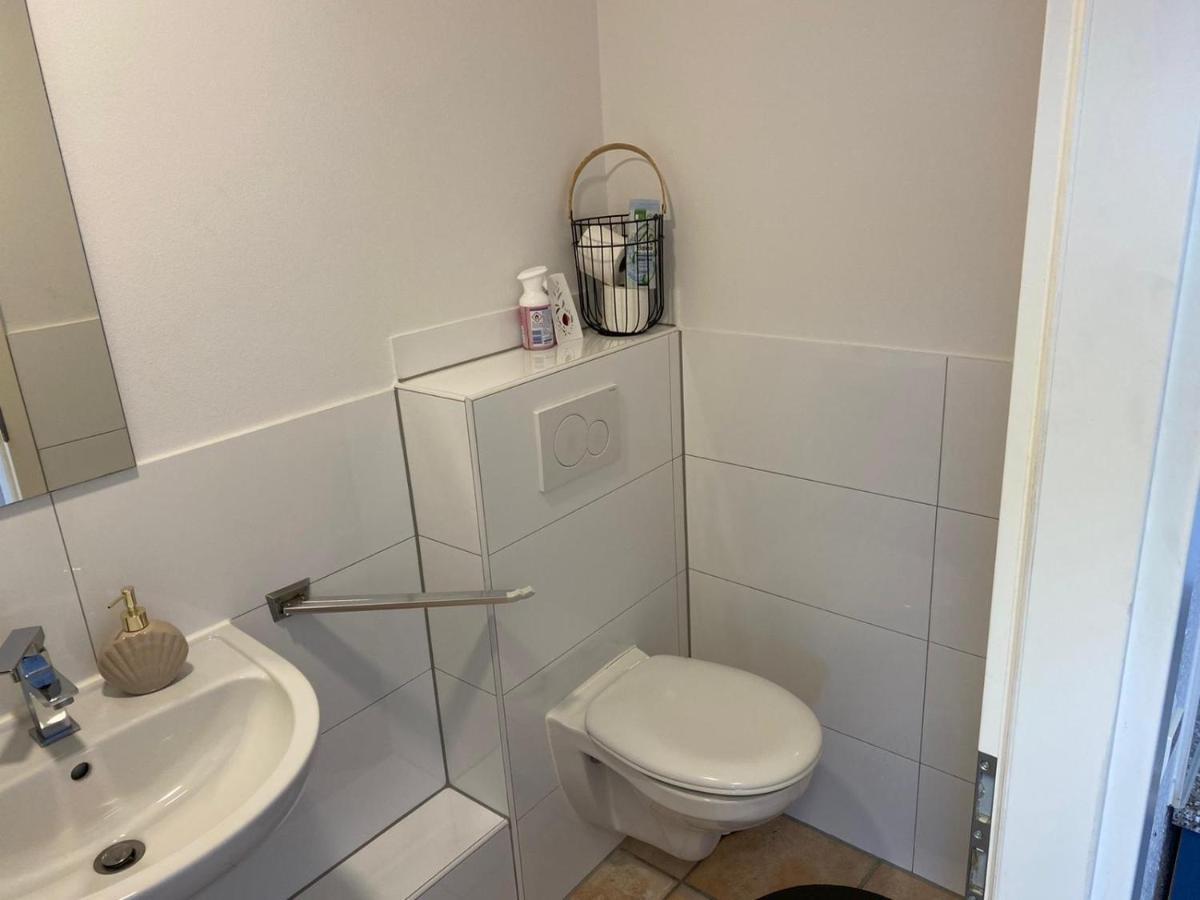 Ferienwohnung Monteurzimmer Karlsruhe Bagian luar foto