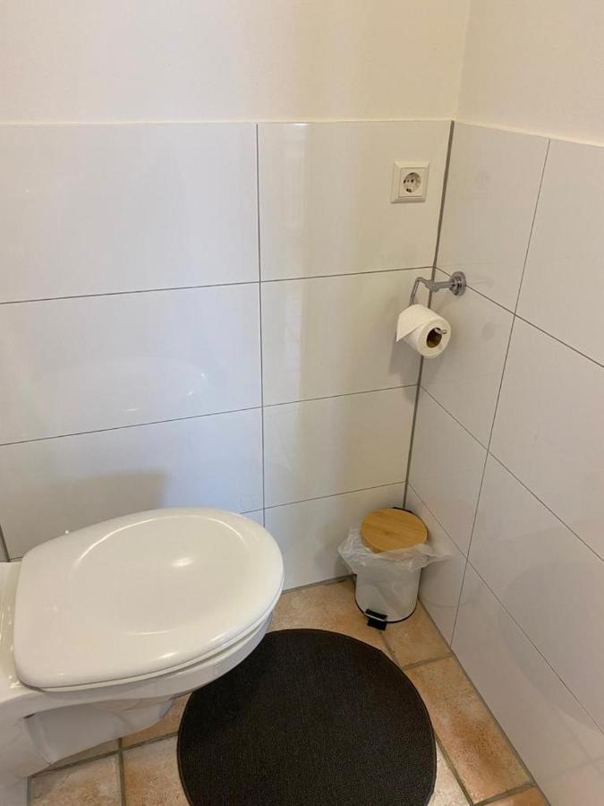 Ferienwohnung Monteurzimmer Karlsruhe Bagian luar foto