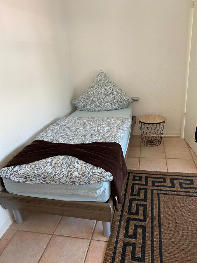 Ferienwohnung Monteurzimmer Karlsruhe Bagian luar foto